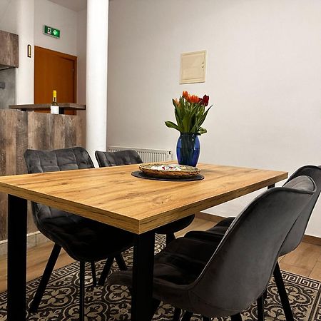 Apartmani Roko ビオグラード・ナ・モル エクステリア 写真