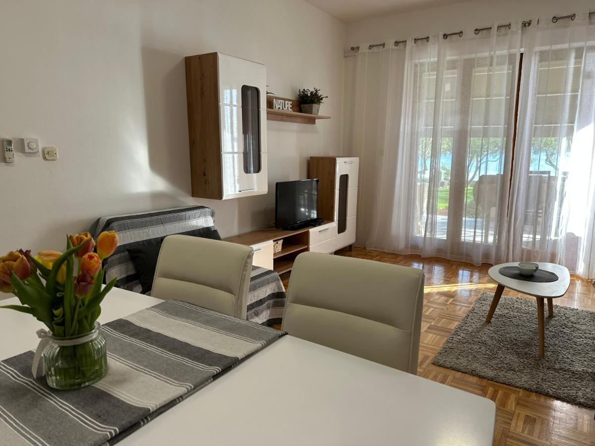 Apartmani Roko ビオグラード・ナ・モル エクステリア 写真