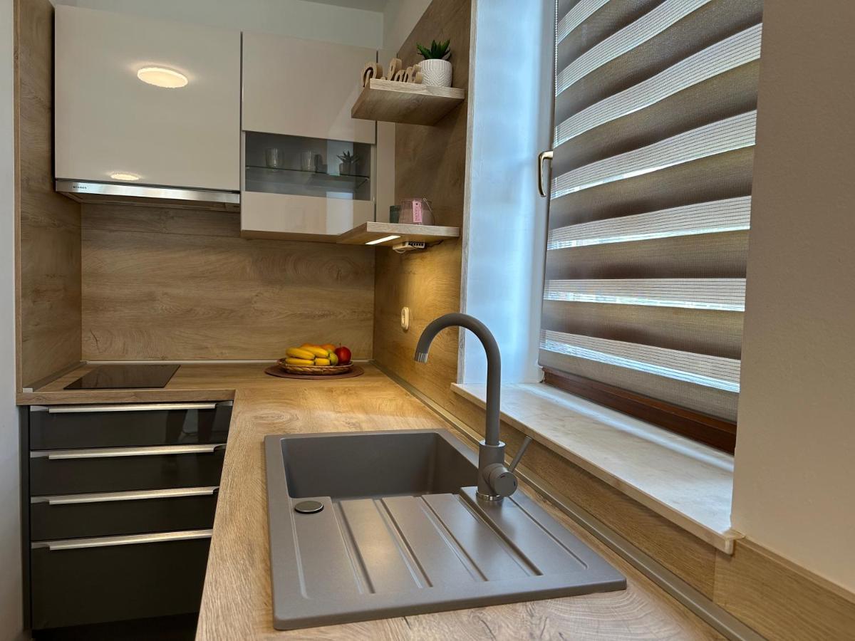 Apartmani Roko ビオグラード・ナ・モル エクステリア 写真