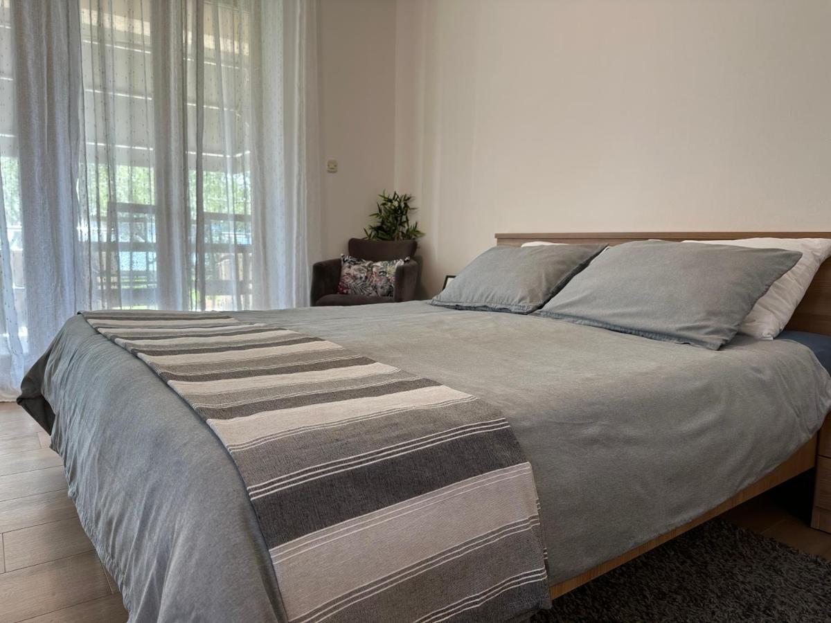 Apartmani Roko ビオグラード・ナ・モル エクステリア 写真